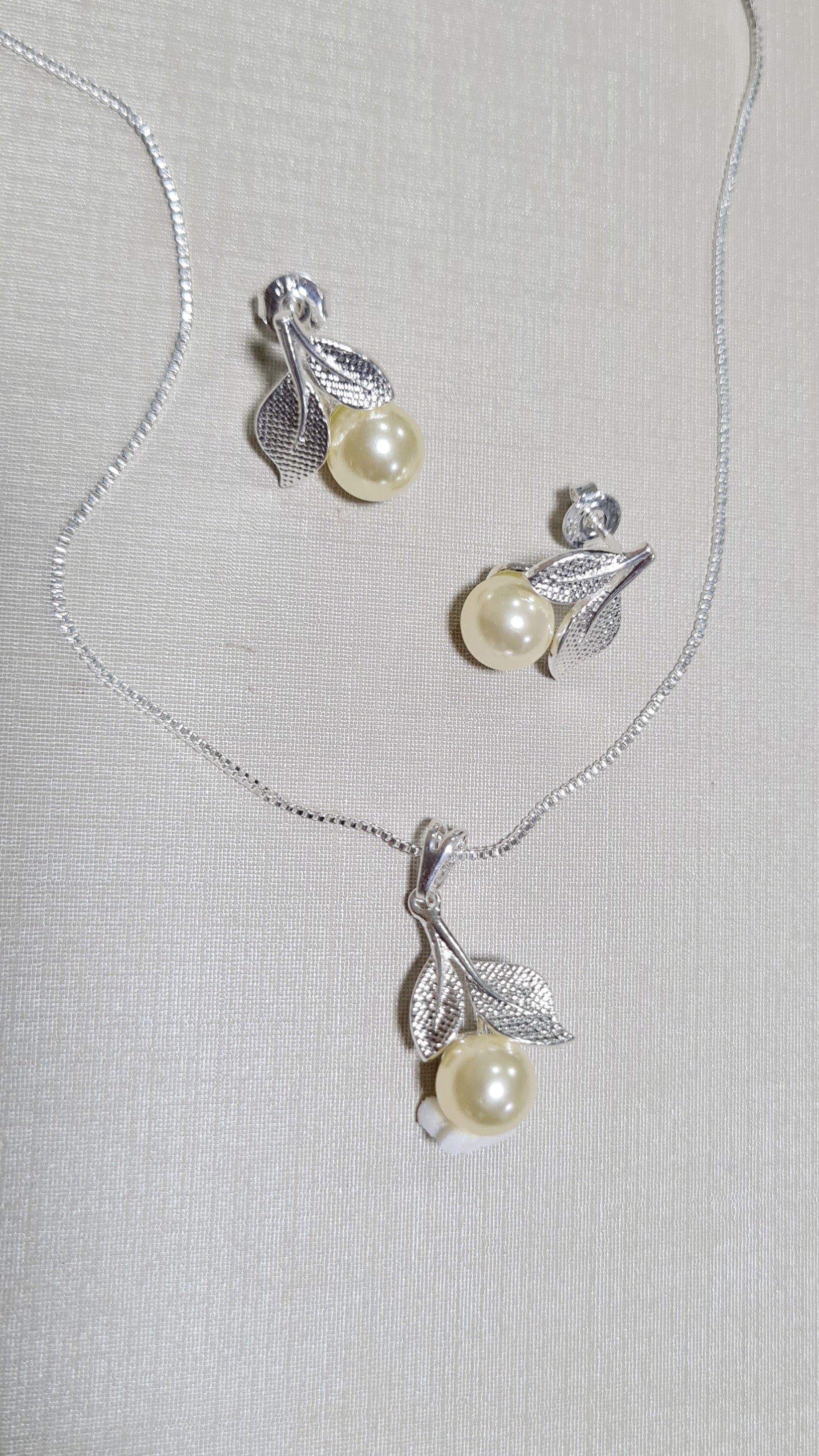 Conjunto Pérola com Folhas