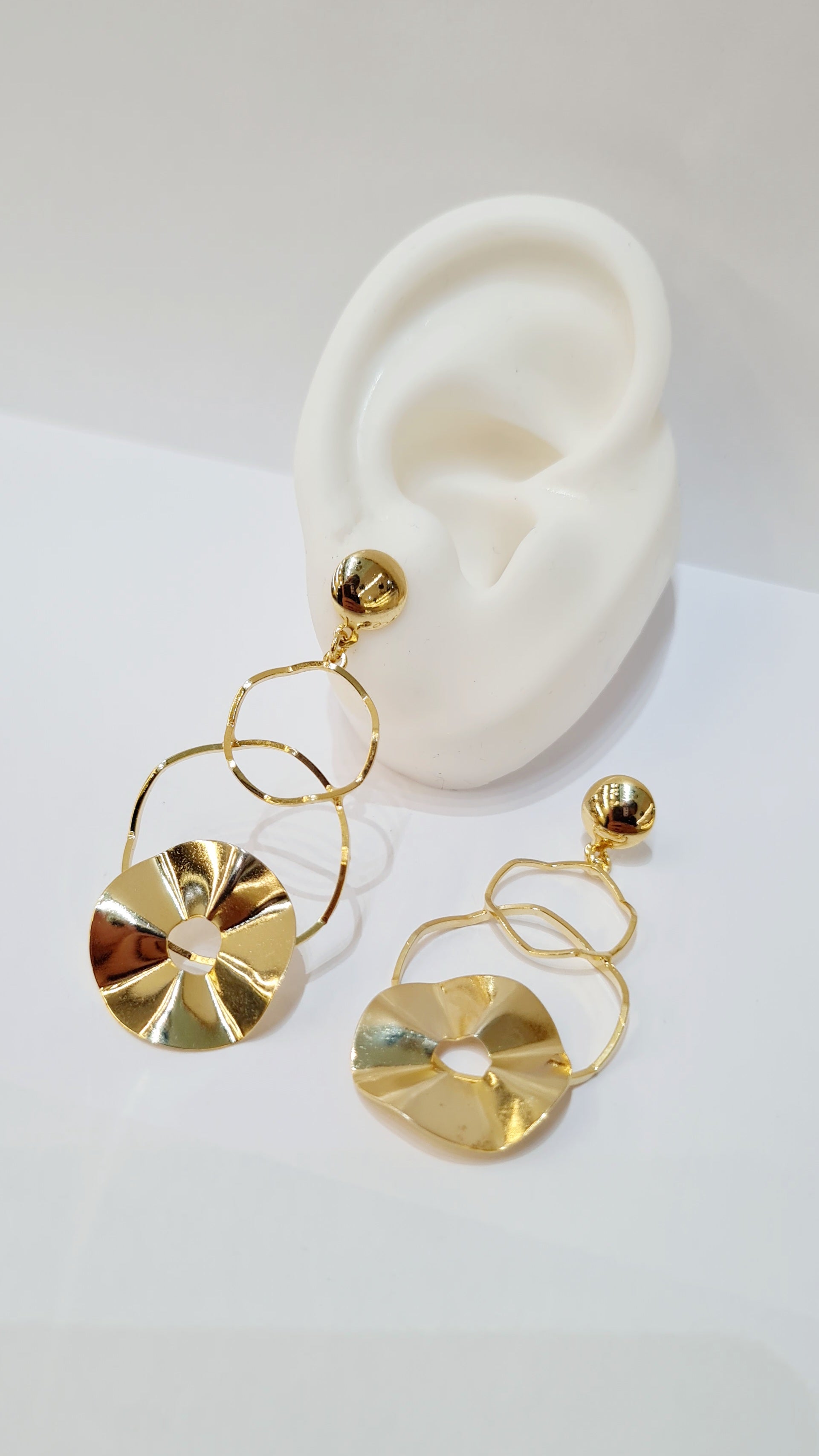 Brinco Geométrico Moderno