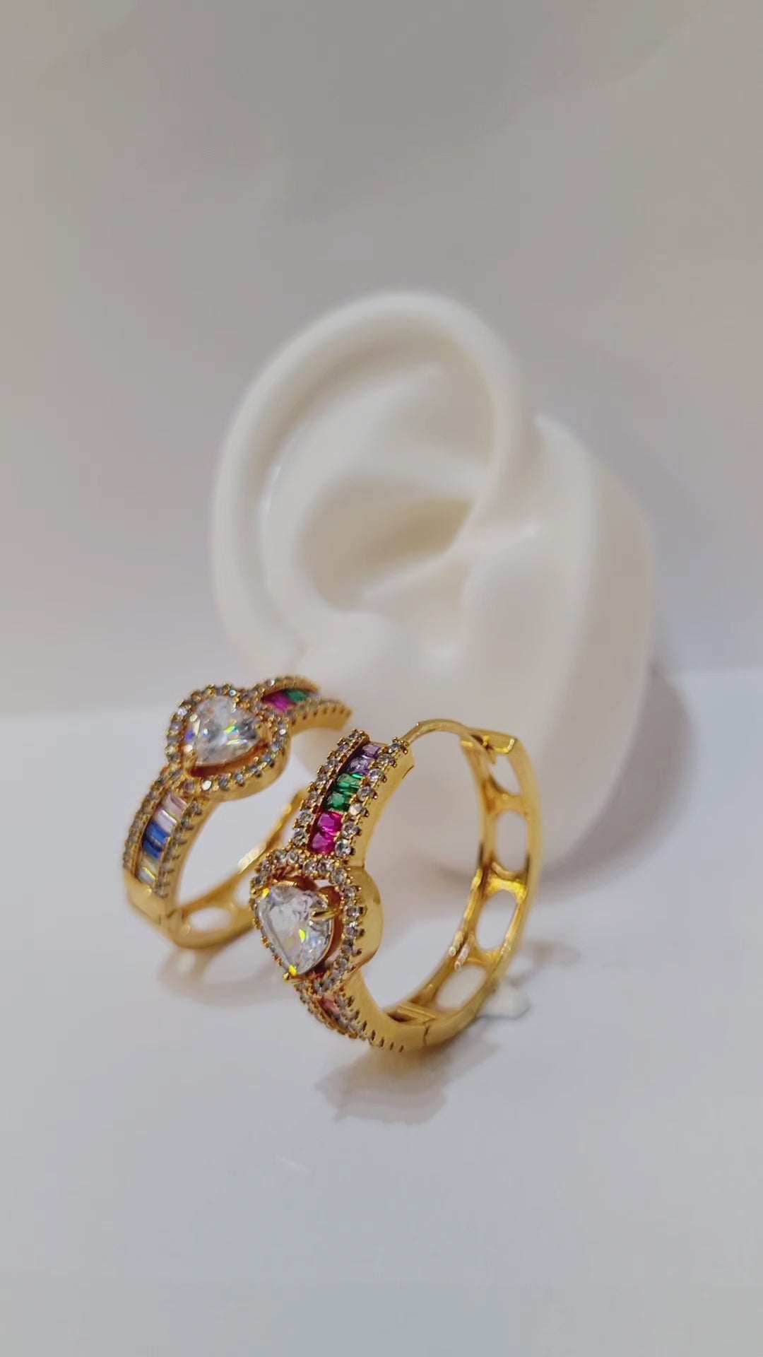 Brinco Coração Rainbow