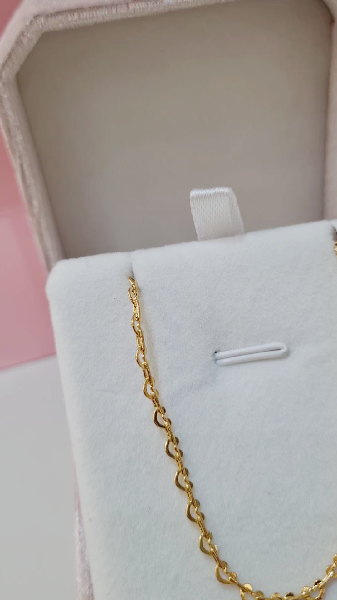 Corrente Mini Corações Vazado