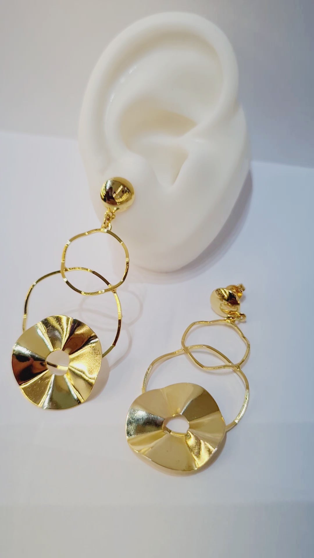 Brinco Geométrico Moderno