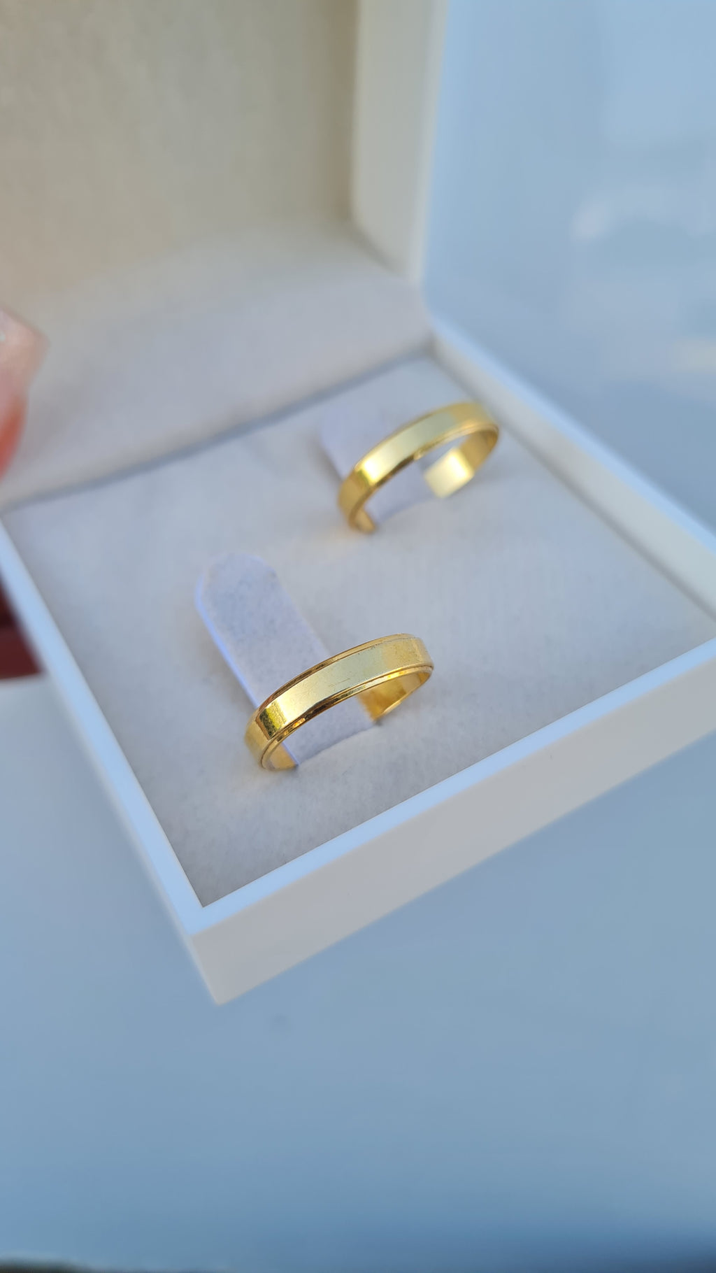 Aliança em Ouro 18k – Modelo Quina Quebrada 3mm (Unidade)