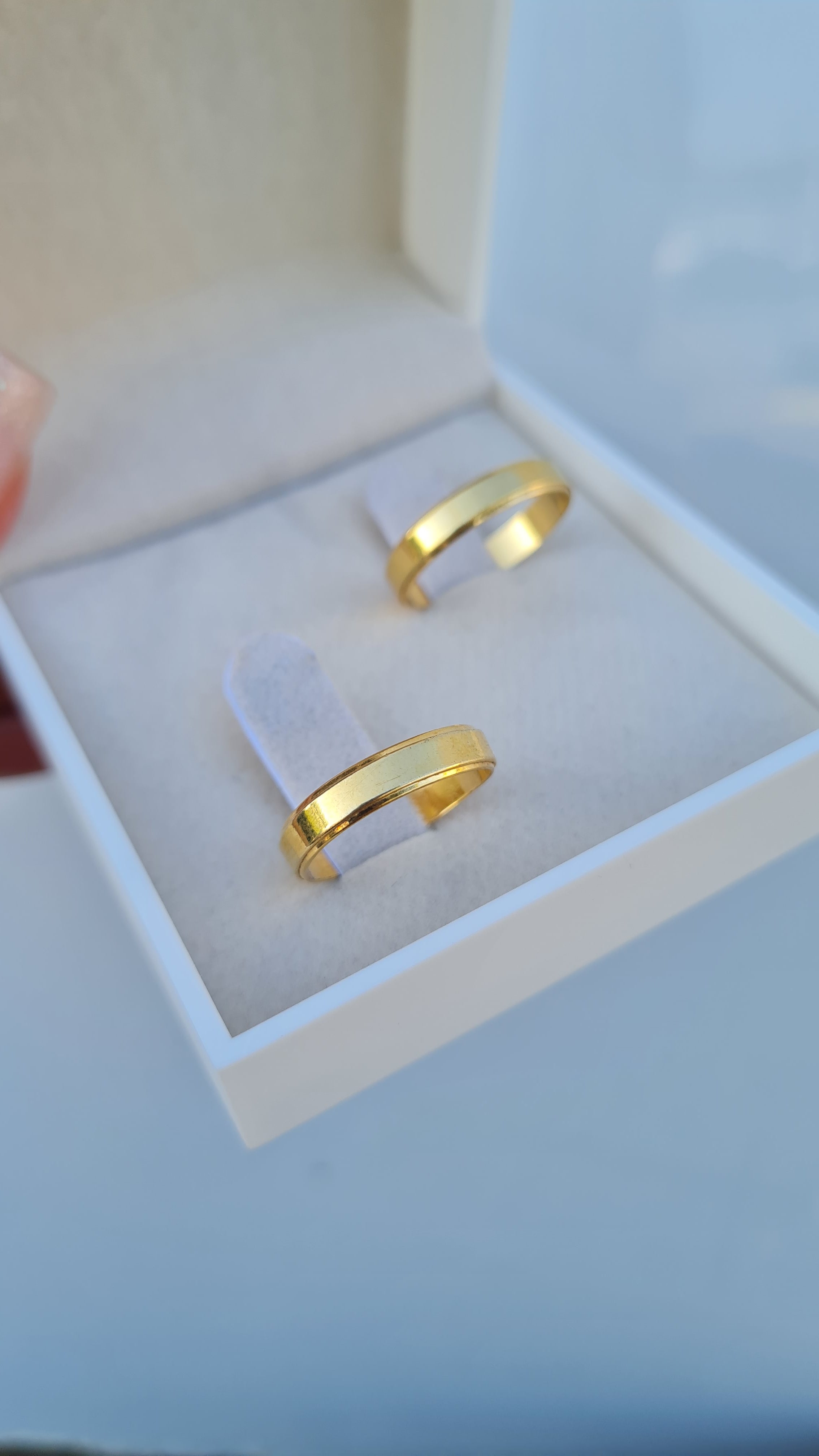 Aliança em Ouro 18k – Modelo Quina Quebrada 3mm (Unidade)