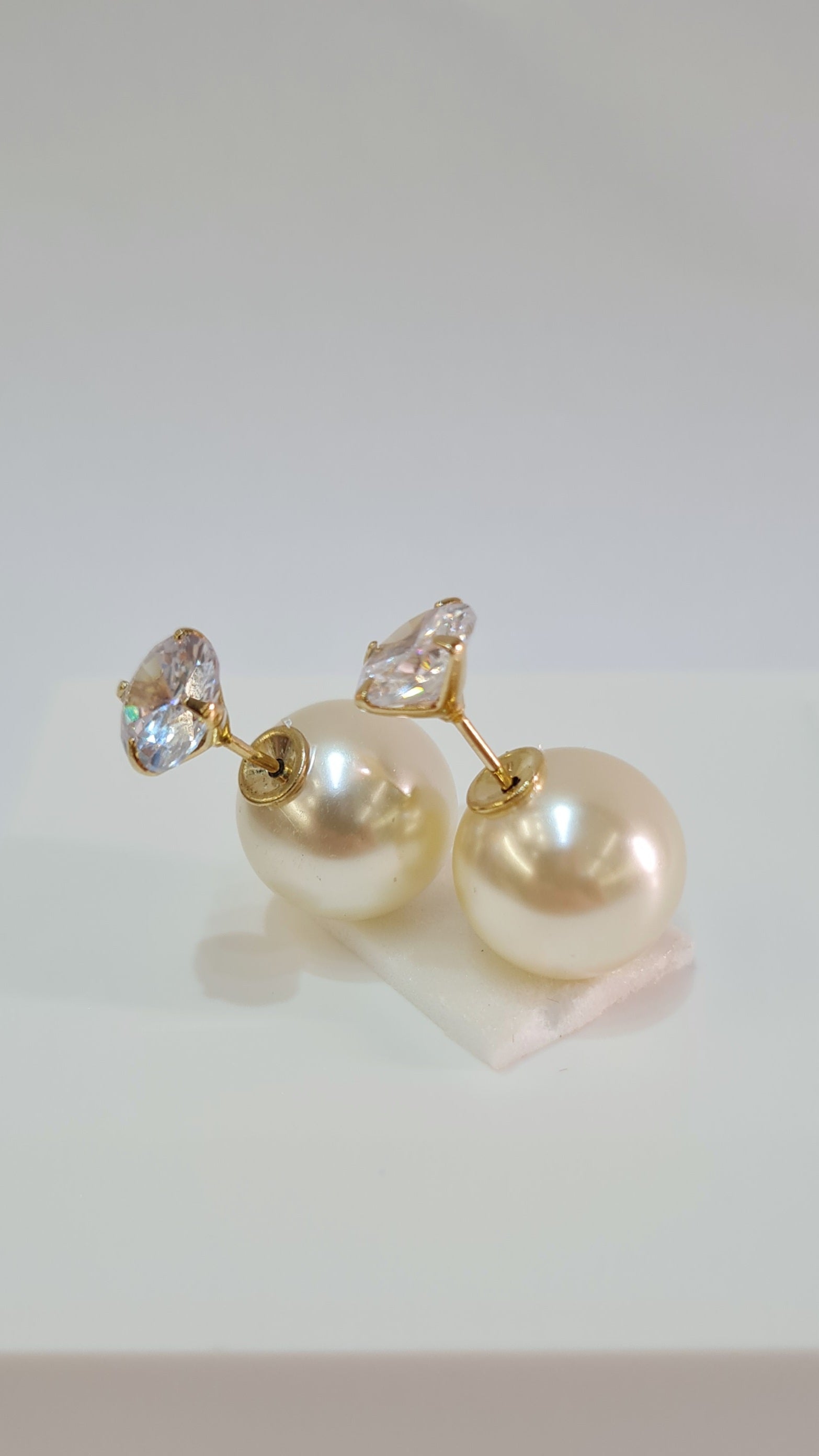 Brinco Perola Ponto de Luz