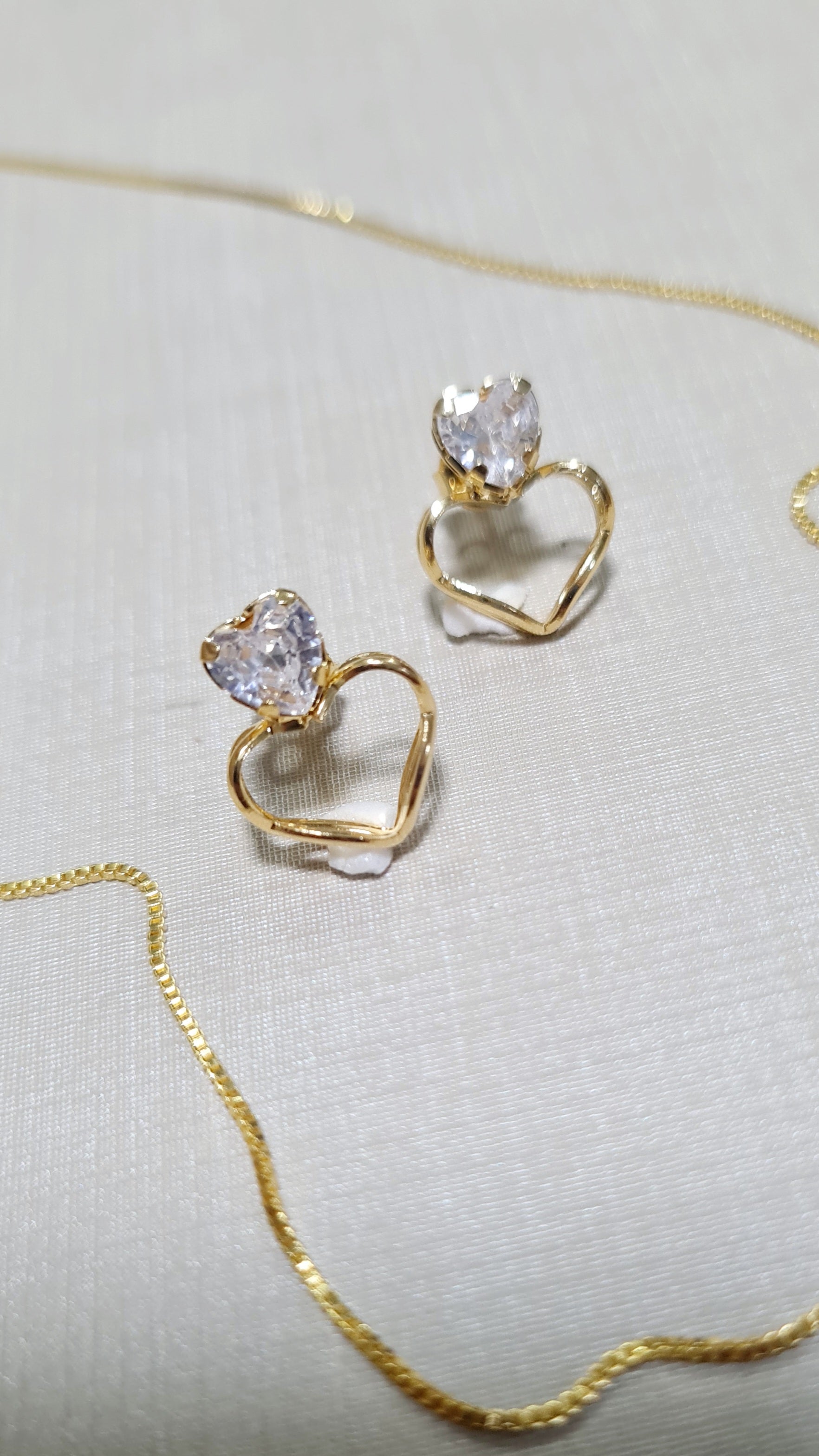 Conjunto Coração Vazado com Zircônia