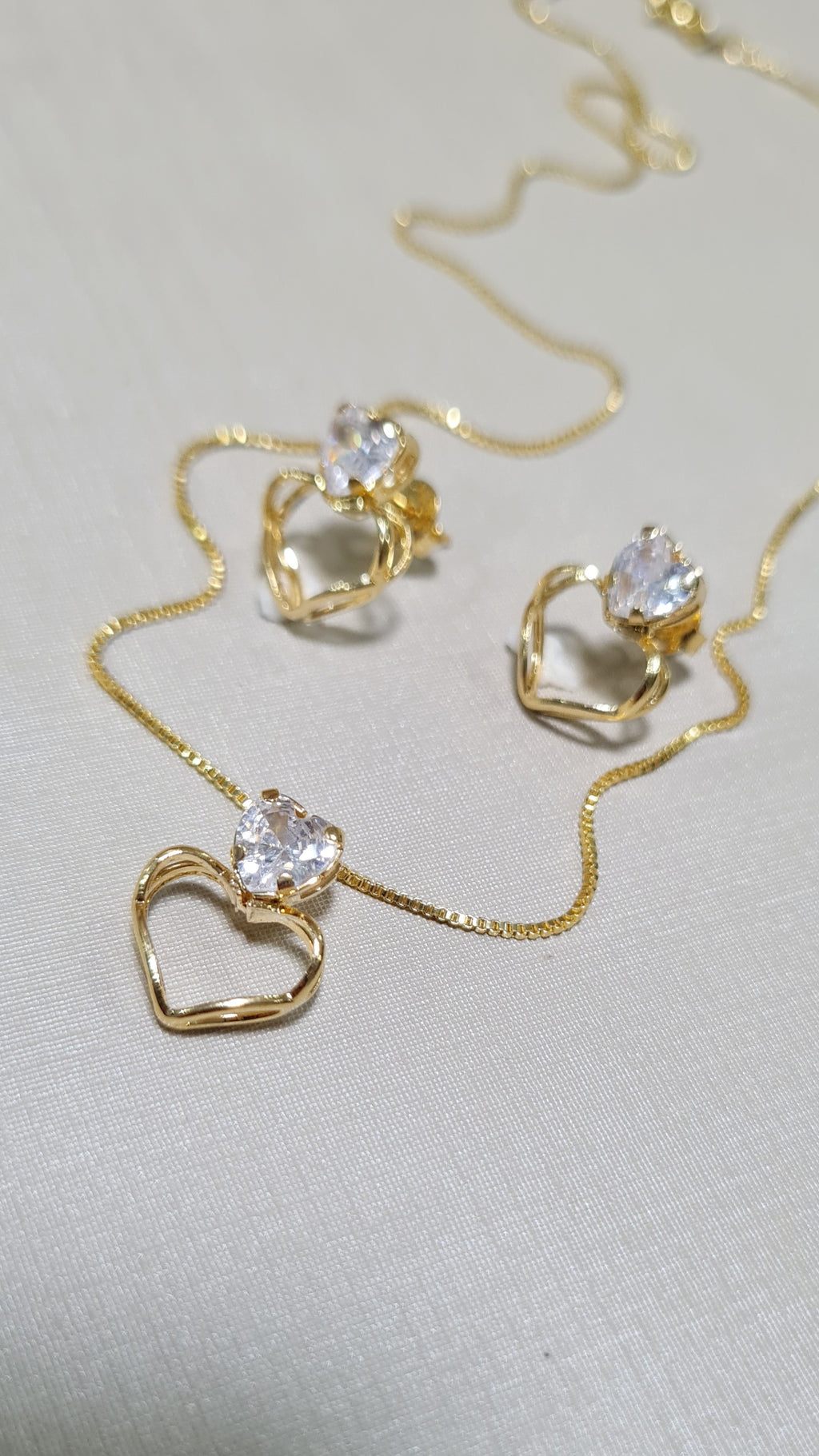 Conjunto Coração Vazado com Zircônia