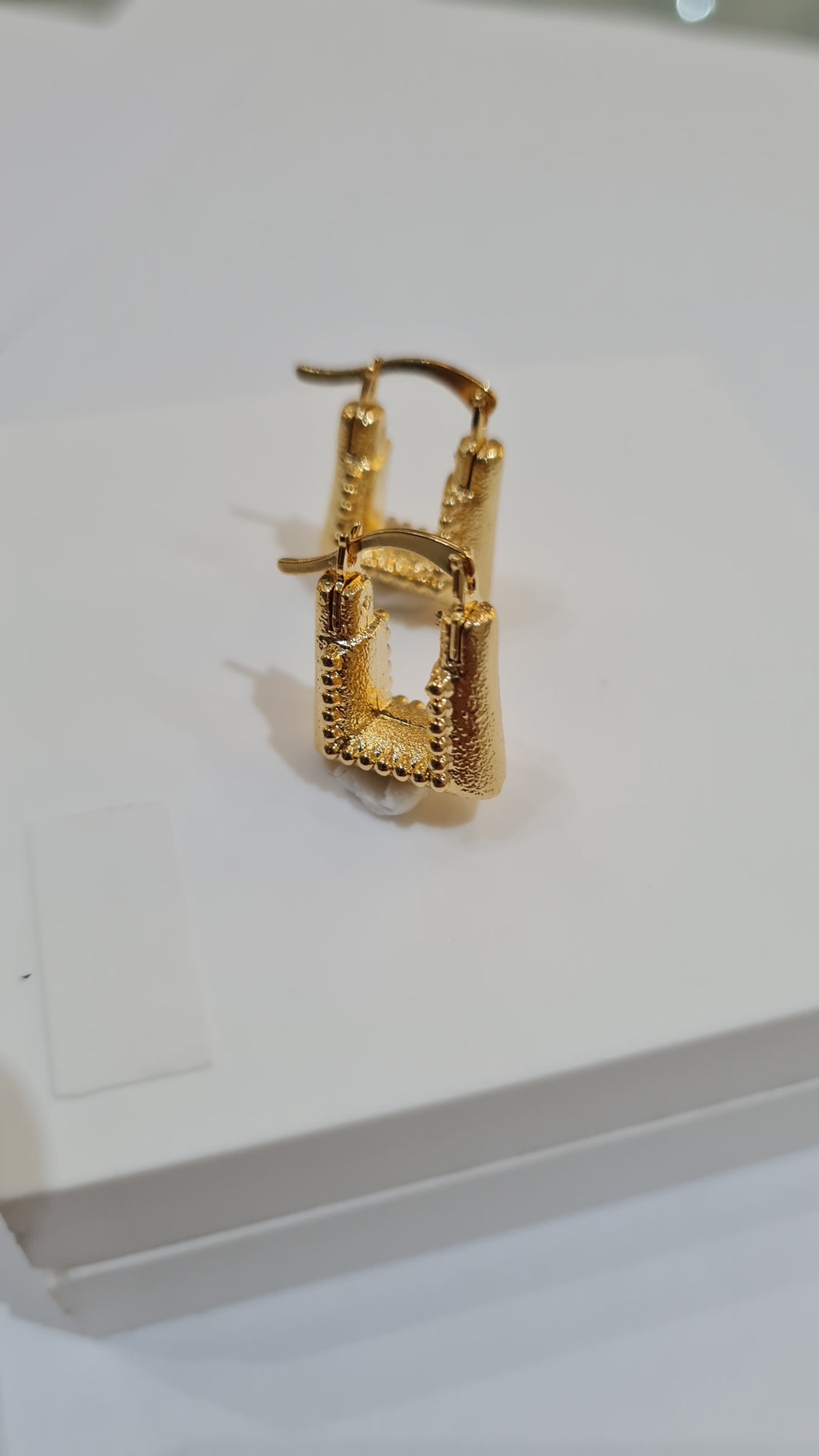 Argola Quadrada Texturizada