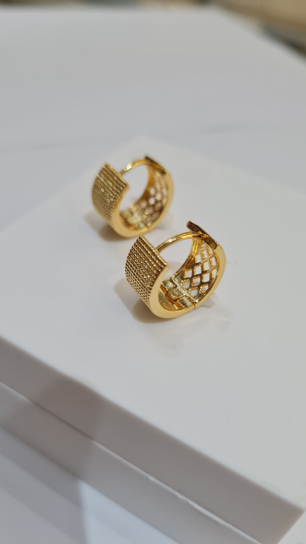 Argola Grossa Texturizada