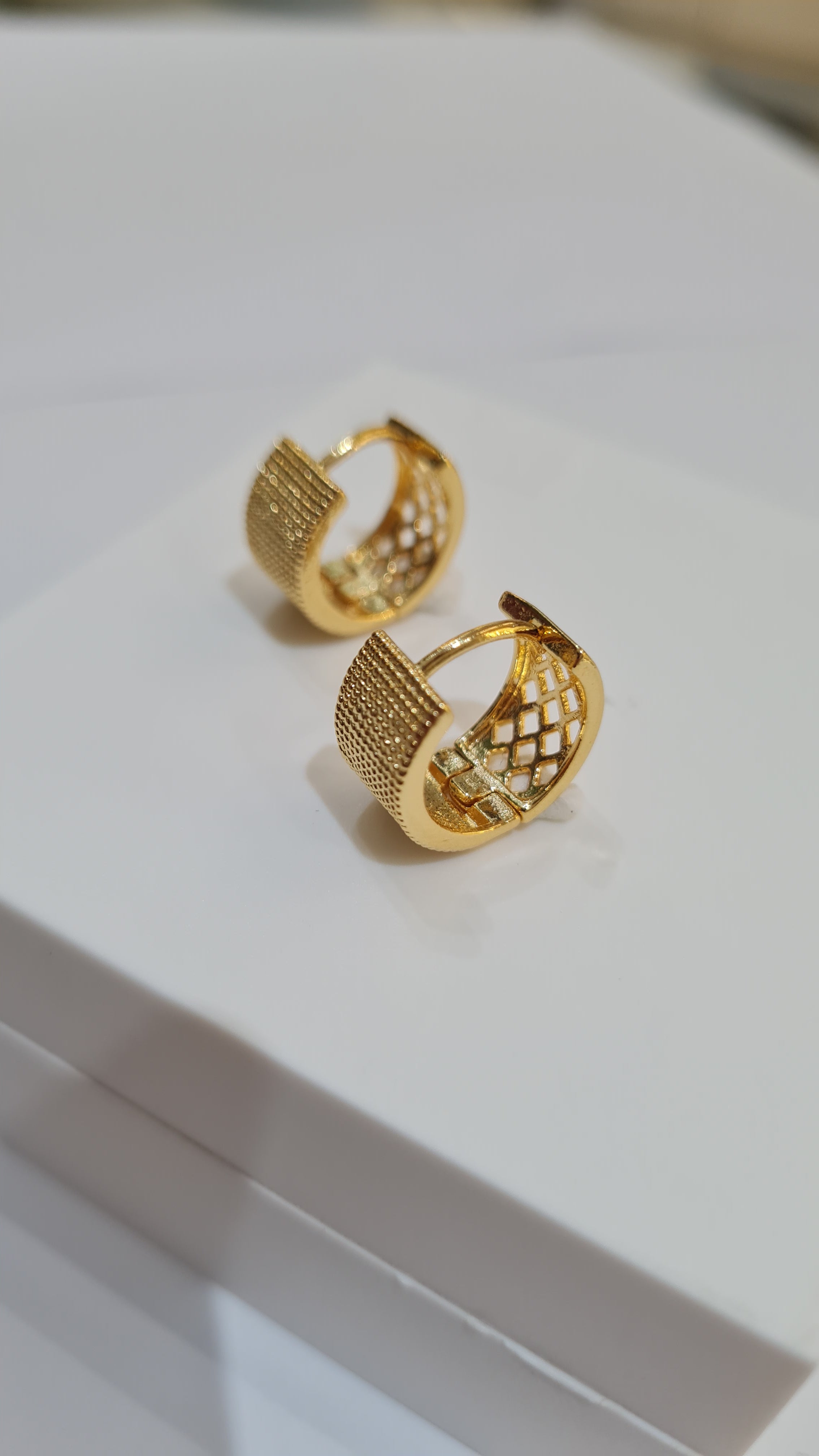 Argola Grossa Texturizada