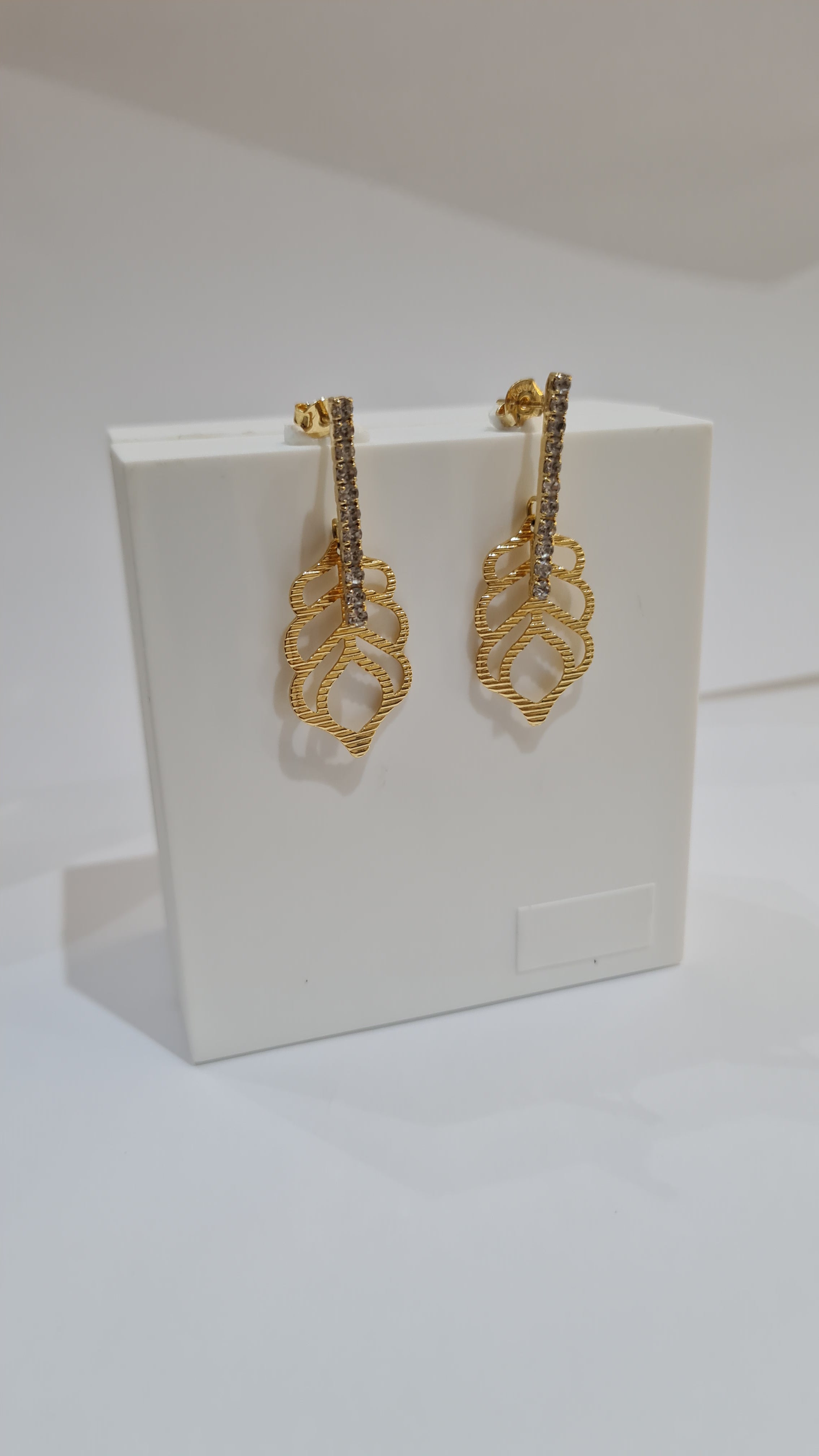 Brinco Vazado com Zircônias