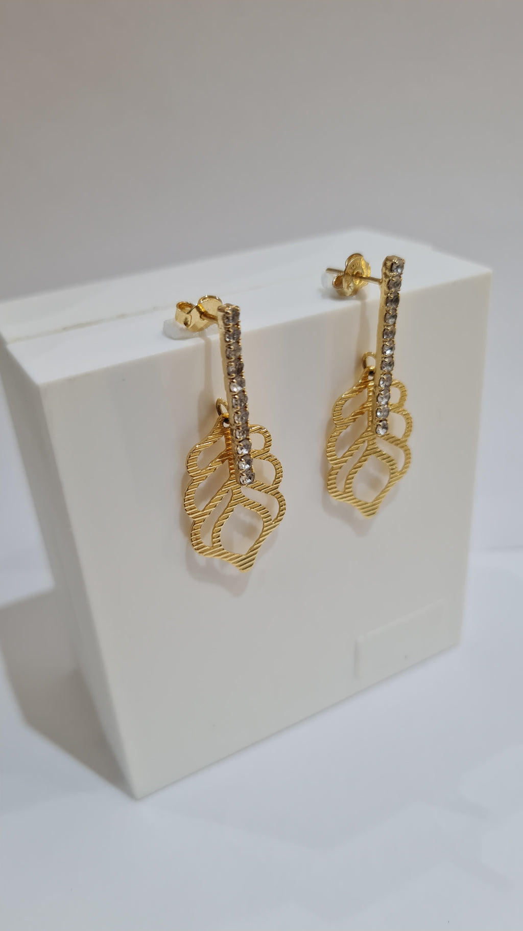 Brinco Vazado com Zircônias