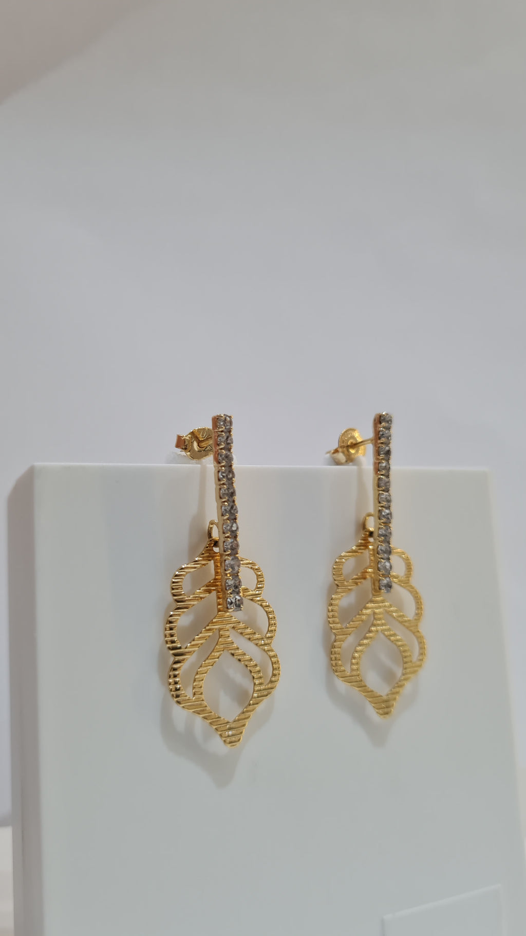 Brinco Vazado com Zircônias