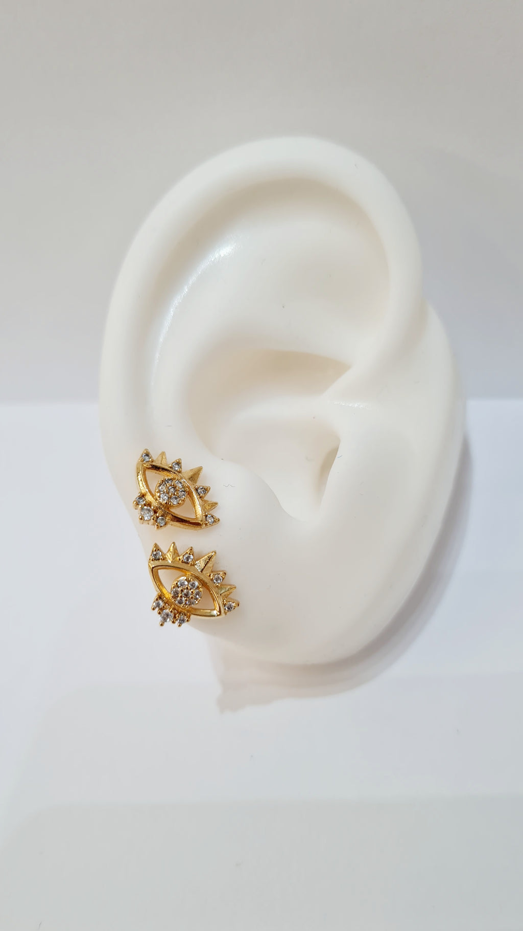 Brinco Olho Grego com Zircônias