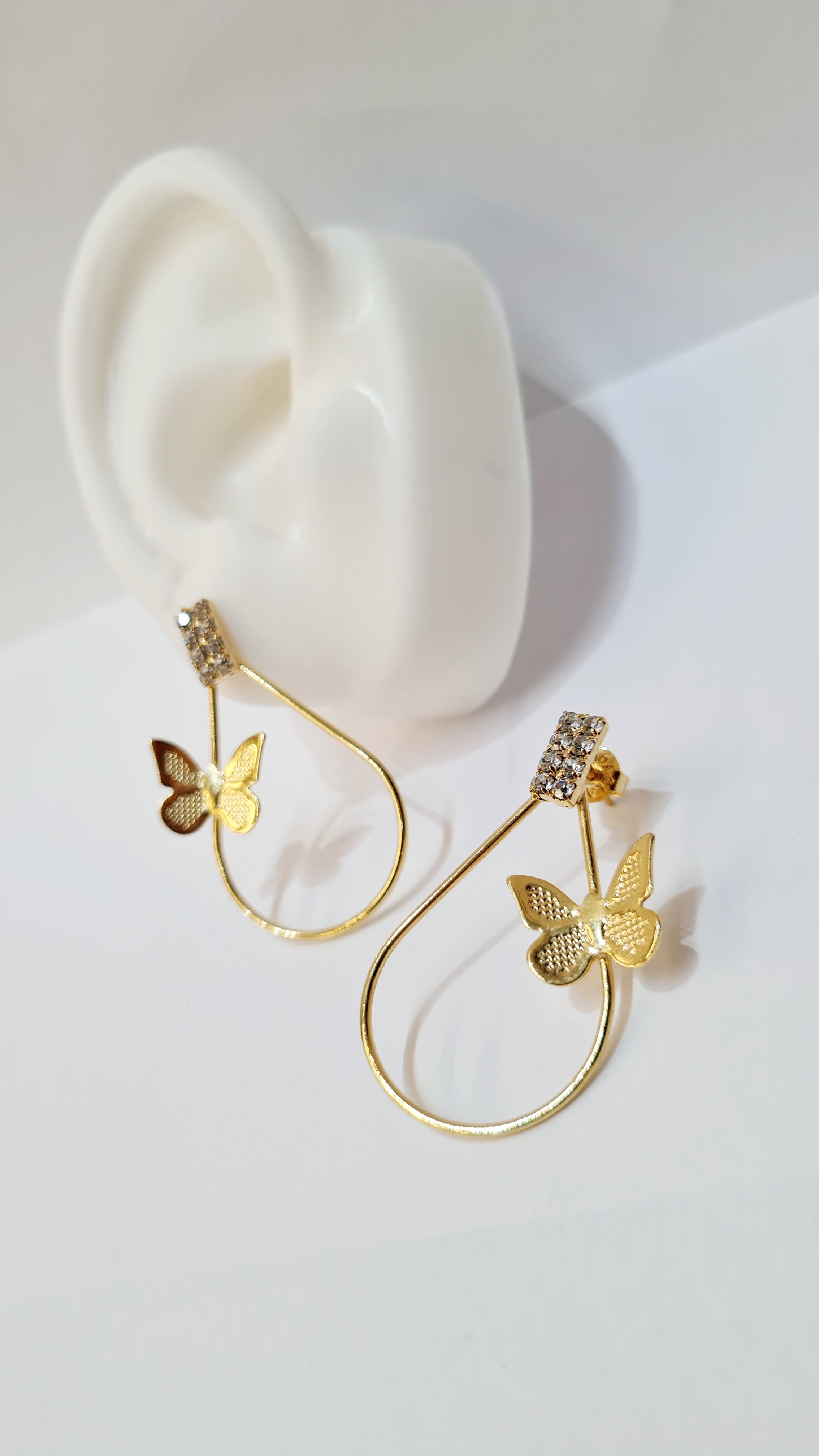 Brinco Gota com Borboleta