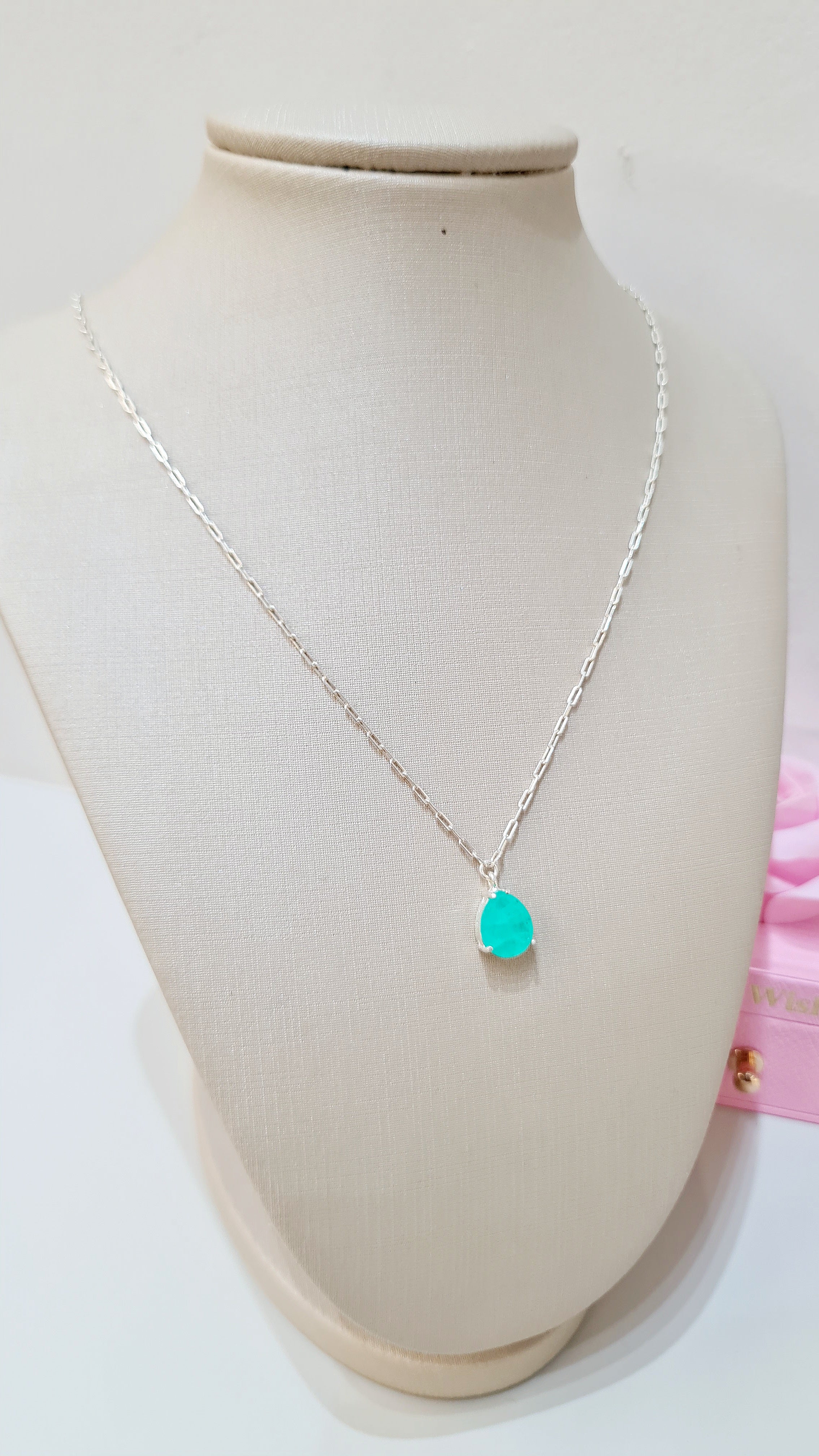 Colar em Prata 925 com Pedra Verde