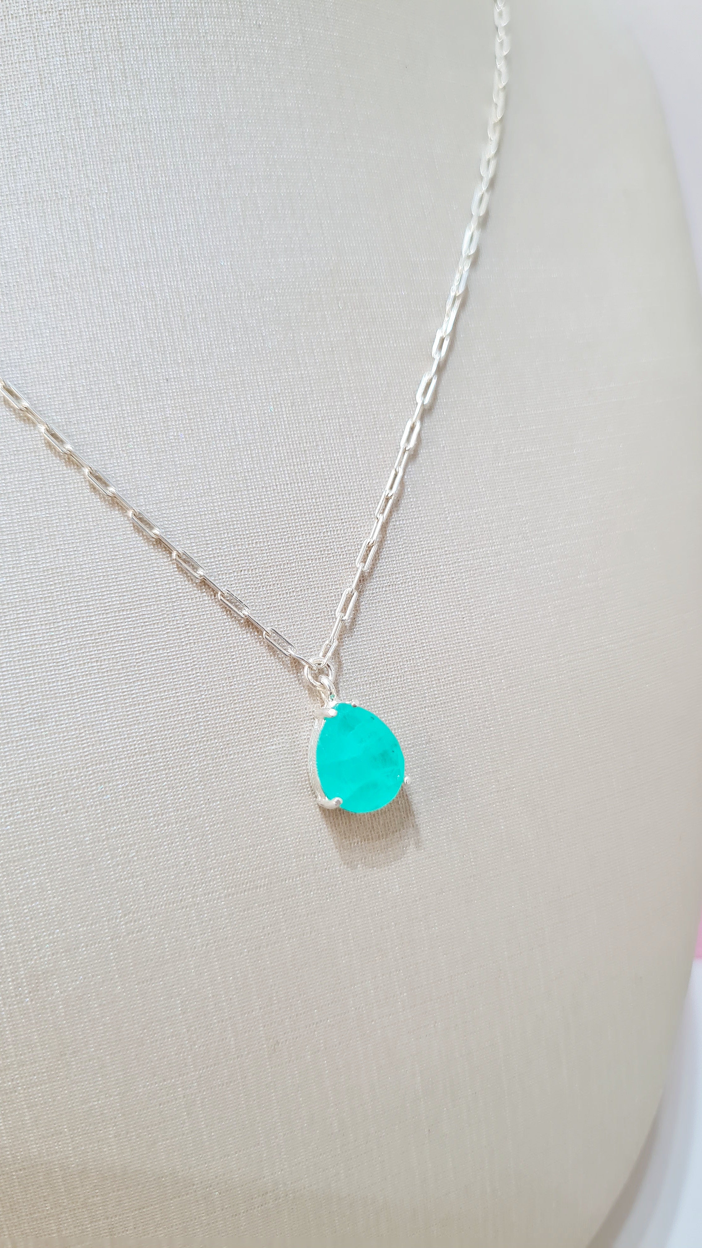 Colar em Prata 925 com Pedra Verde