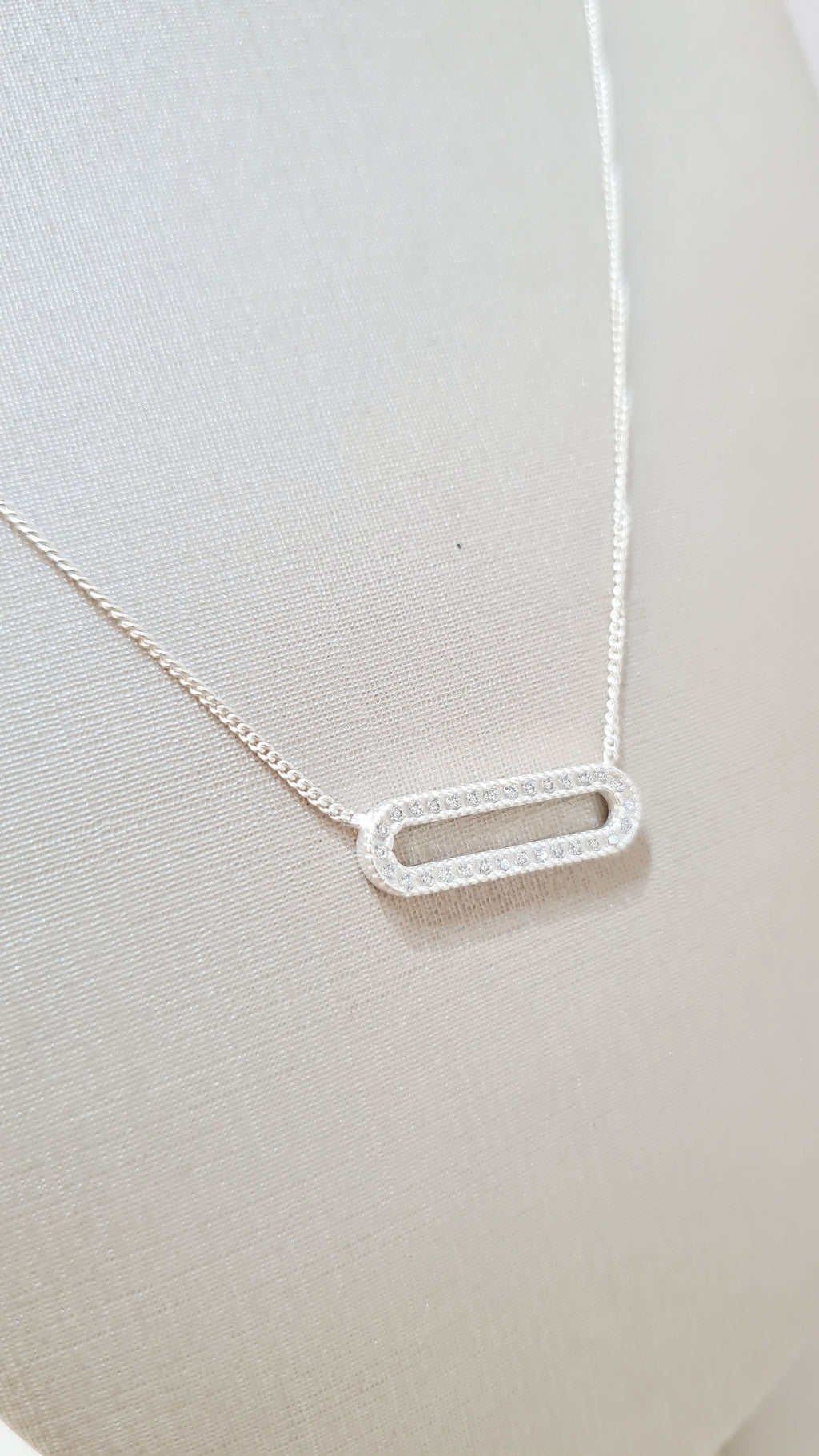 Colar em Prata 925 com Zircônias