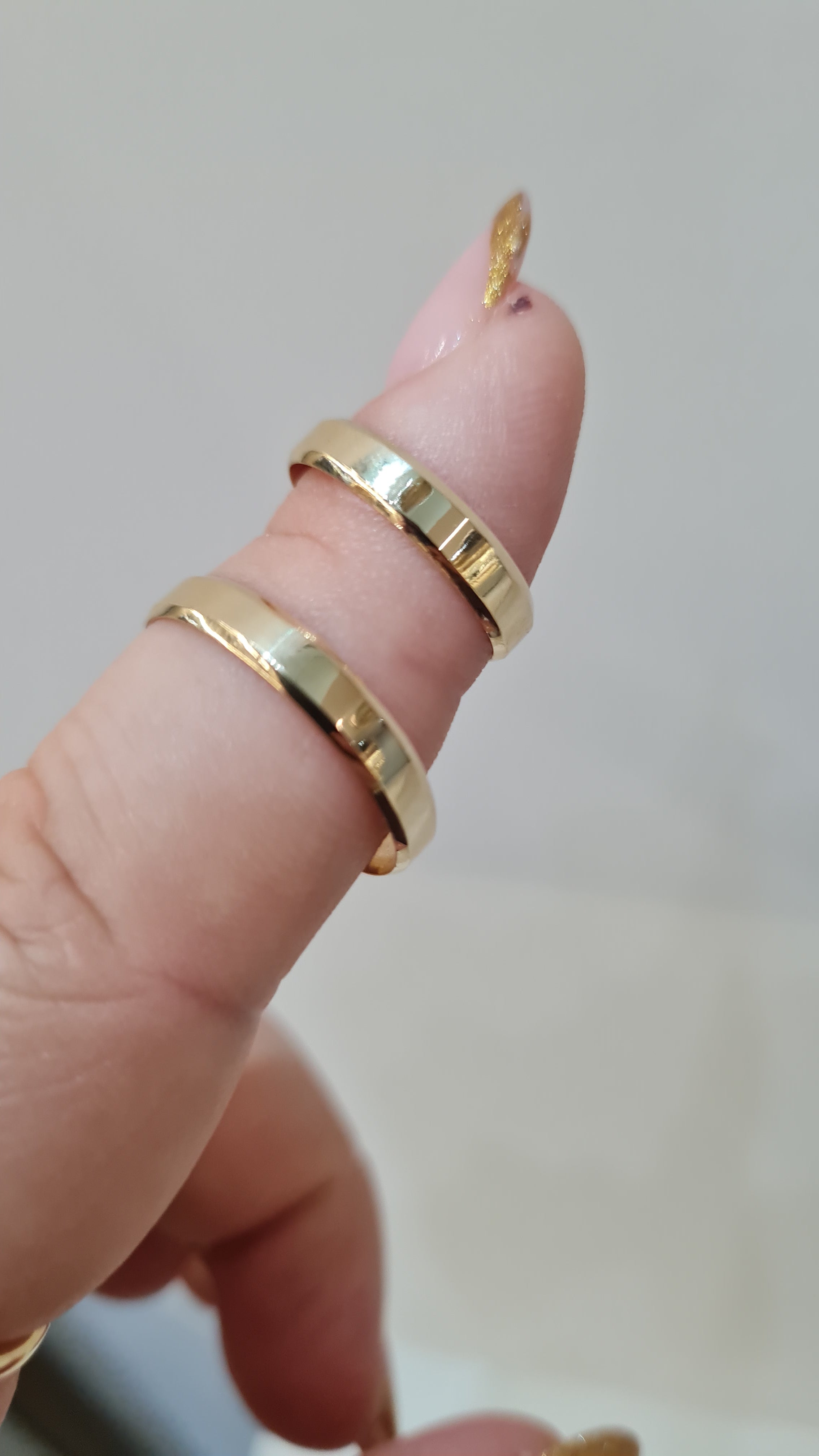 Aliança em Ouro 18k – Modelo Quina Quebrada 3mm (Unidade)