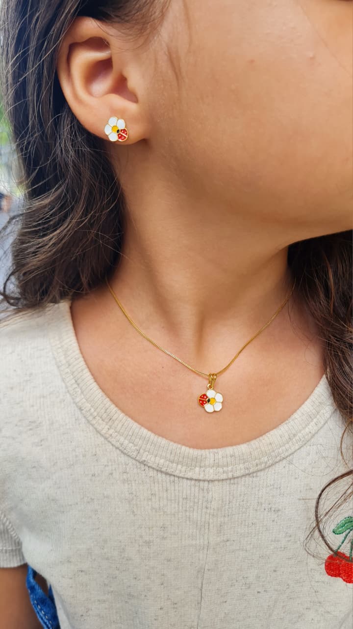 Conjunto Infantil Flor com Joaninha