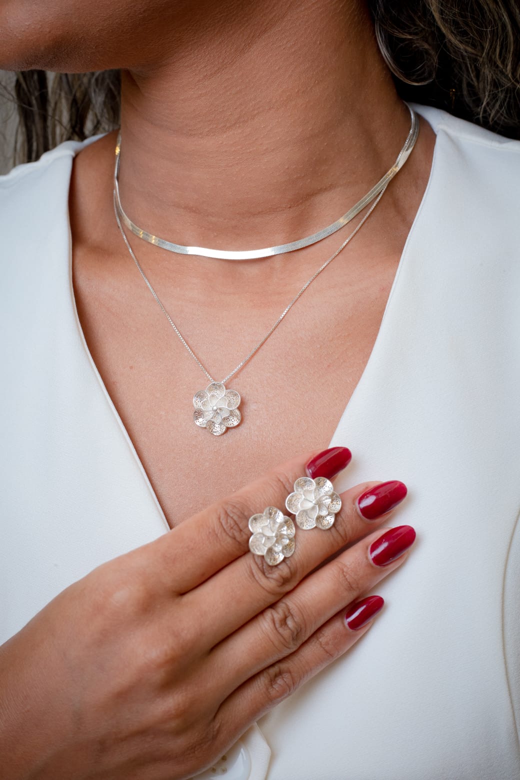 Conjunto floral vazado em Prata 925