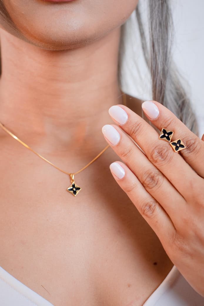 Conjunto Trevo Elegance semijoia 🖤✨