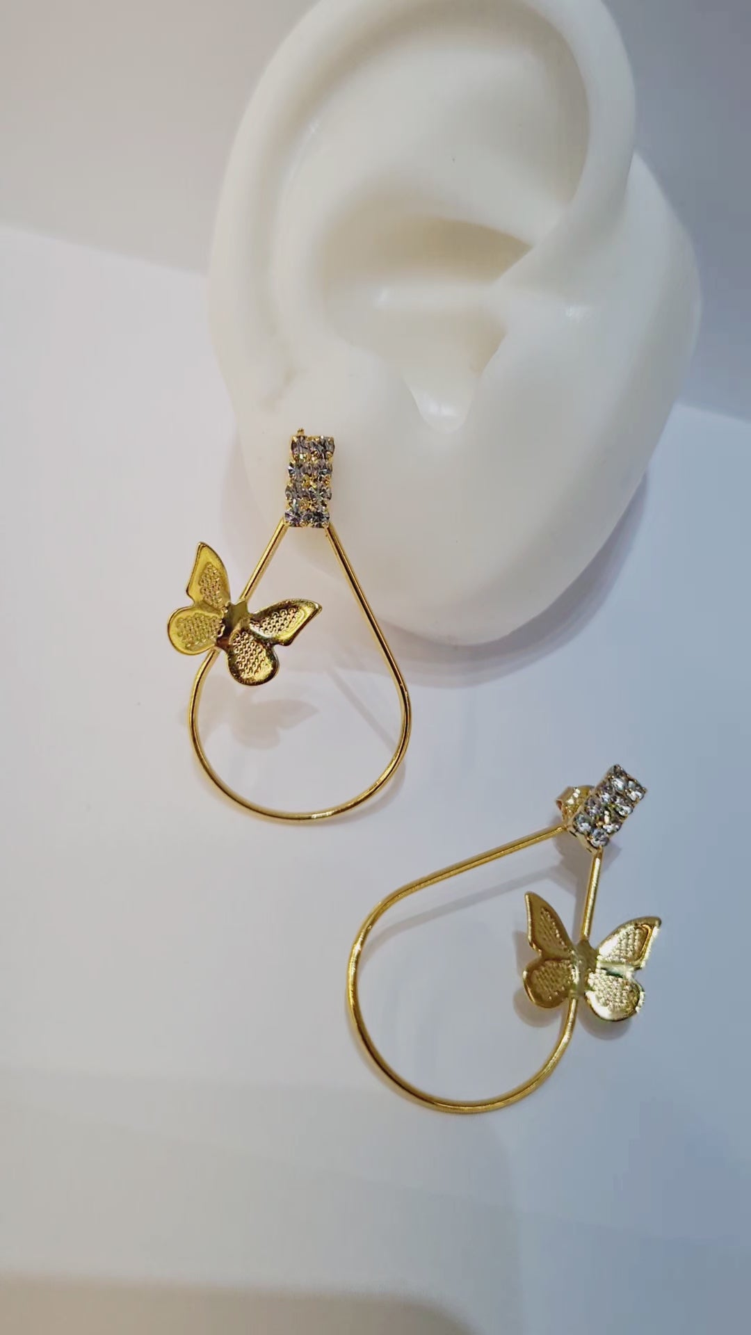 Brinco Gota com Borboleta