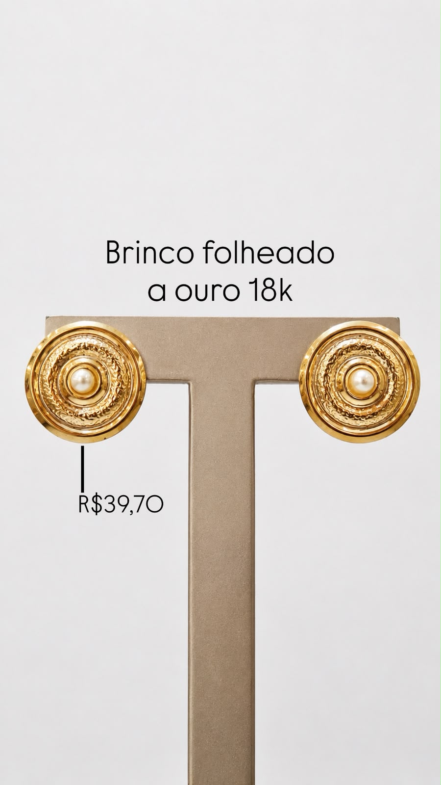 Brinco Concha com Miolo de Pérola Folheado